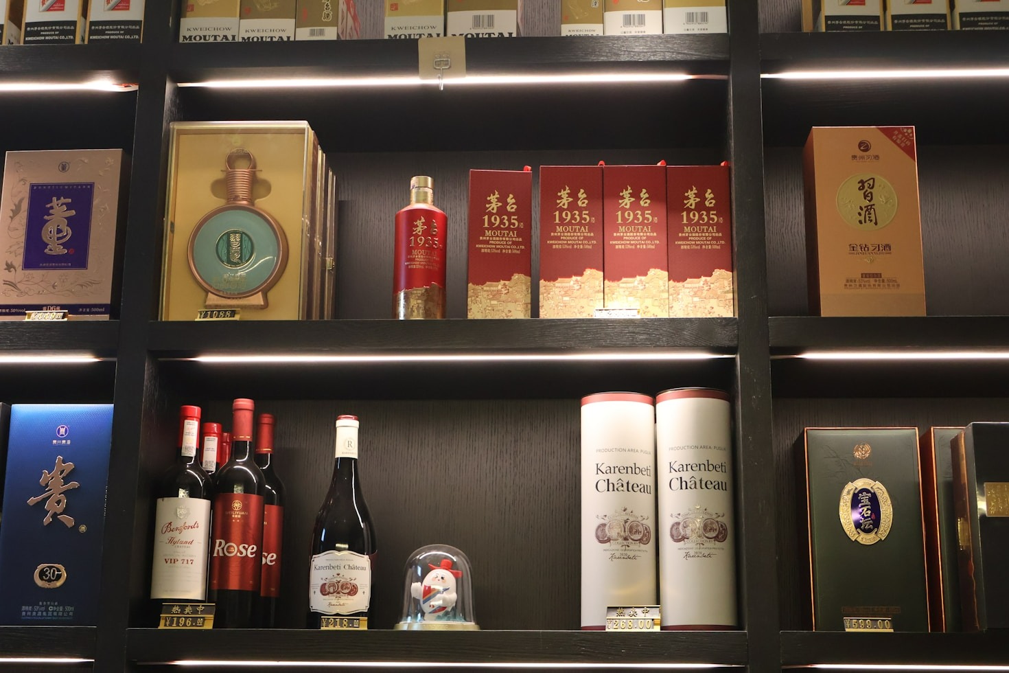 Dicas para apreciar ao máximo uma cachaça refinada